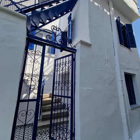 Apartament The Blue House *